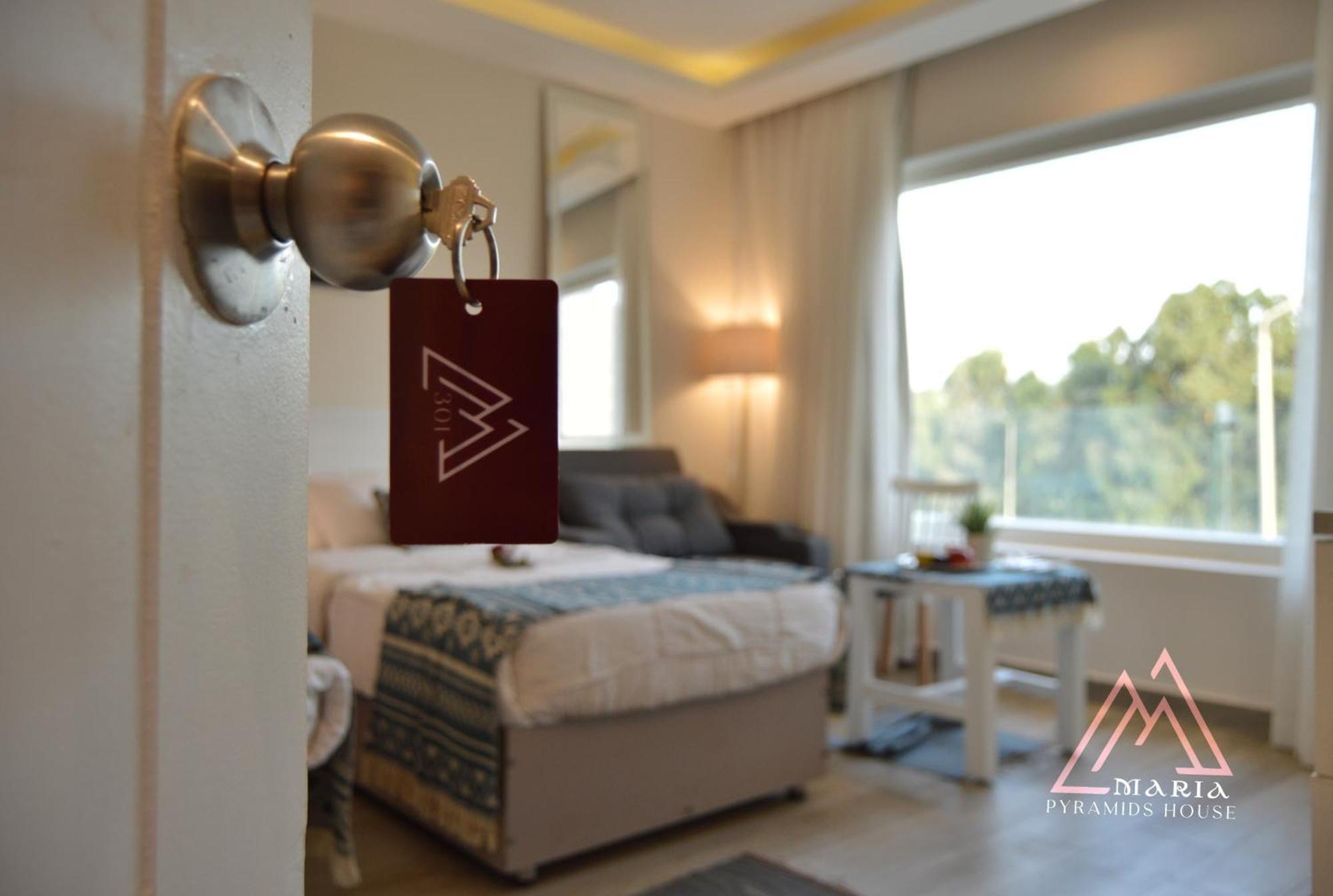 Maria Pyramids House Hotel Kafrat al Jabal Bagian luar foto
